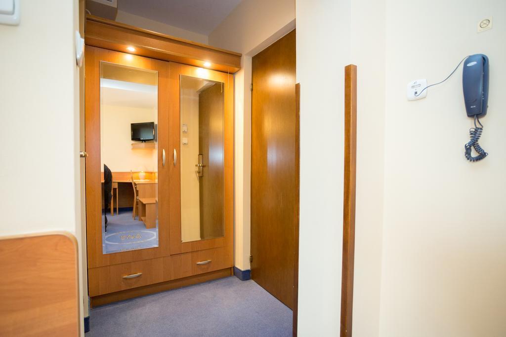 Fian - Noclegi I Konferencje W Centrum Zakopane Exteriör bild