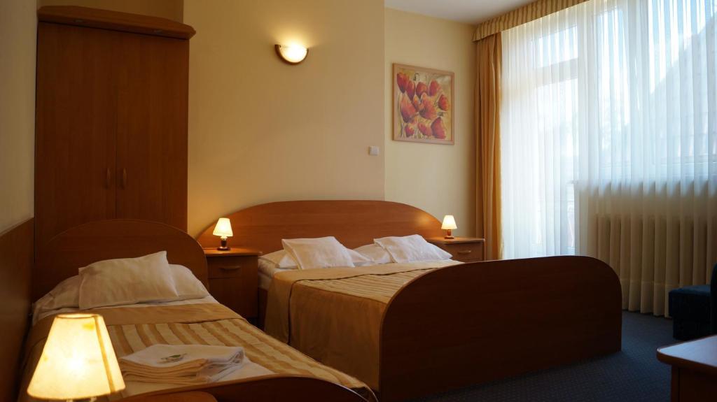 Fian - Noclegi I Konferencje W Centrum Zakopane Exteriör bild